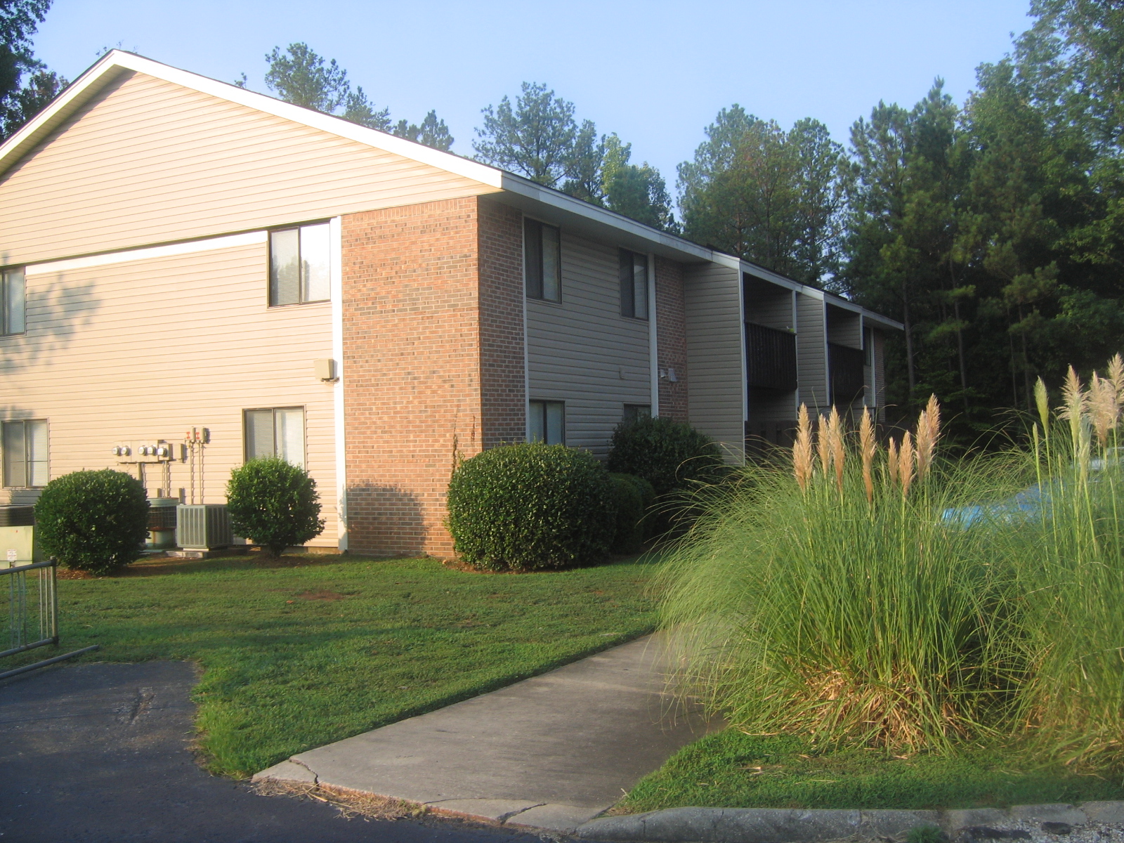 Deerfield Apartments Heritage Company